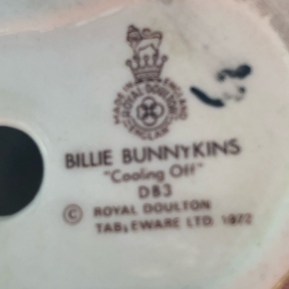Royal Doulton Billie Bunnykins “Cooling Off” DB3 - Picture 7 of 8